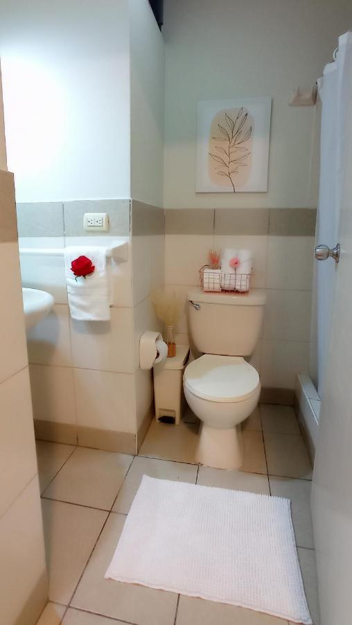 Ferienwohnung Hab Pequena Bano Compartido La Paz 4 Lima Exterior foto