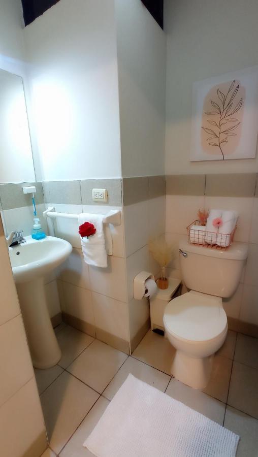 Ferienwohnung Hab Pequena Bano Compartido La Paz 4 Lima Exterior foto